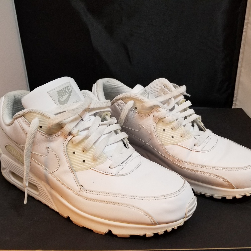 Nike Air Max.